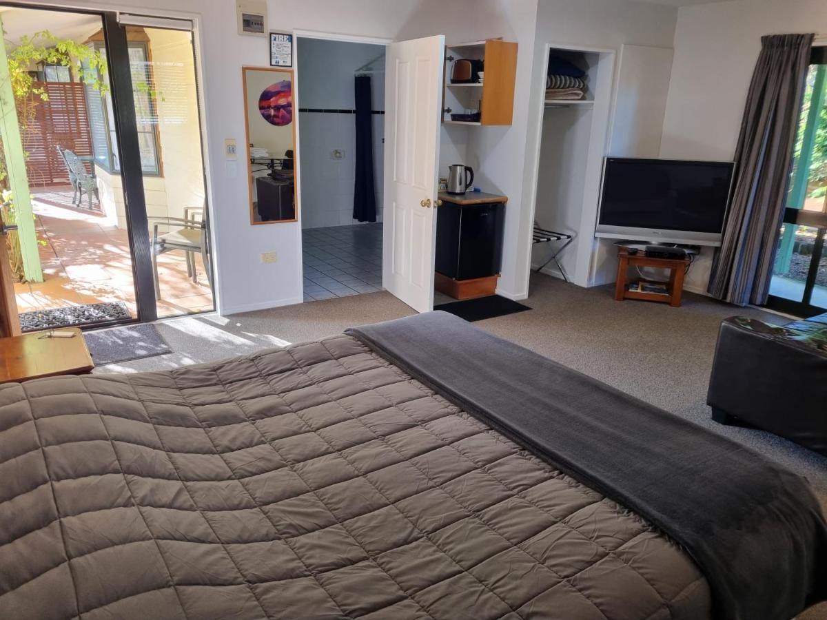 Glenalvon Lodge Motel 핸머스프링스 외부 사진
