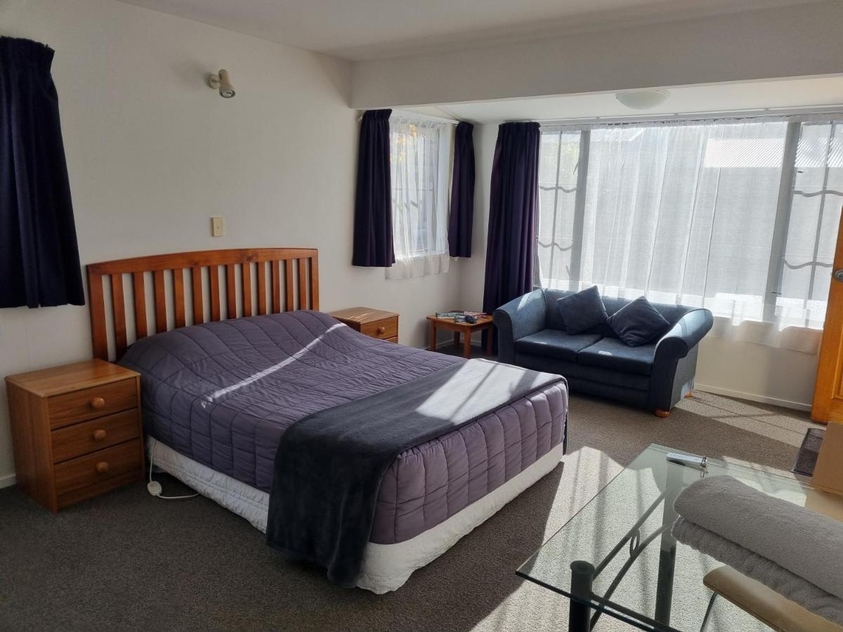 Glenalvon Lodge Motel 핸머스프링스 외부 사진
