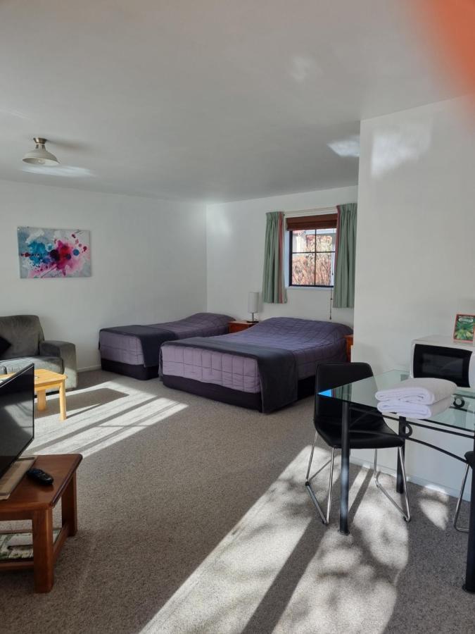 Glenalvon Lodge Motel 핸머스프링스 외부 사진