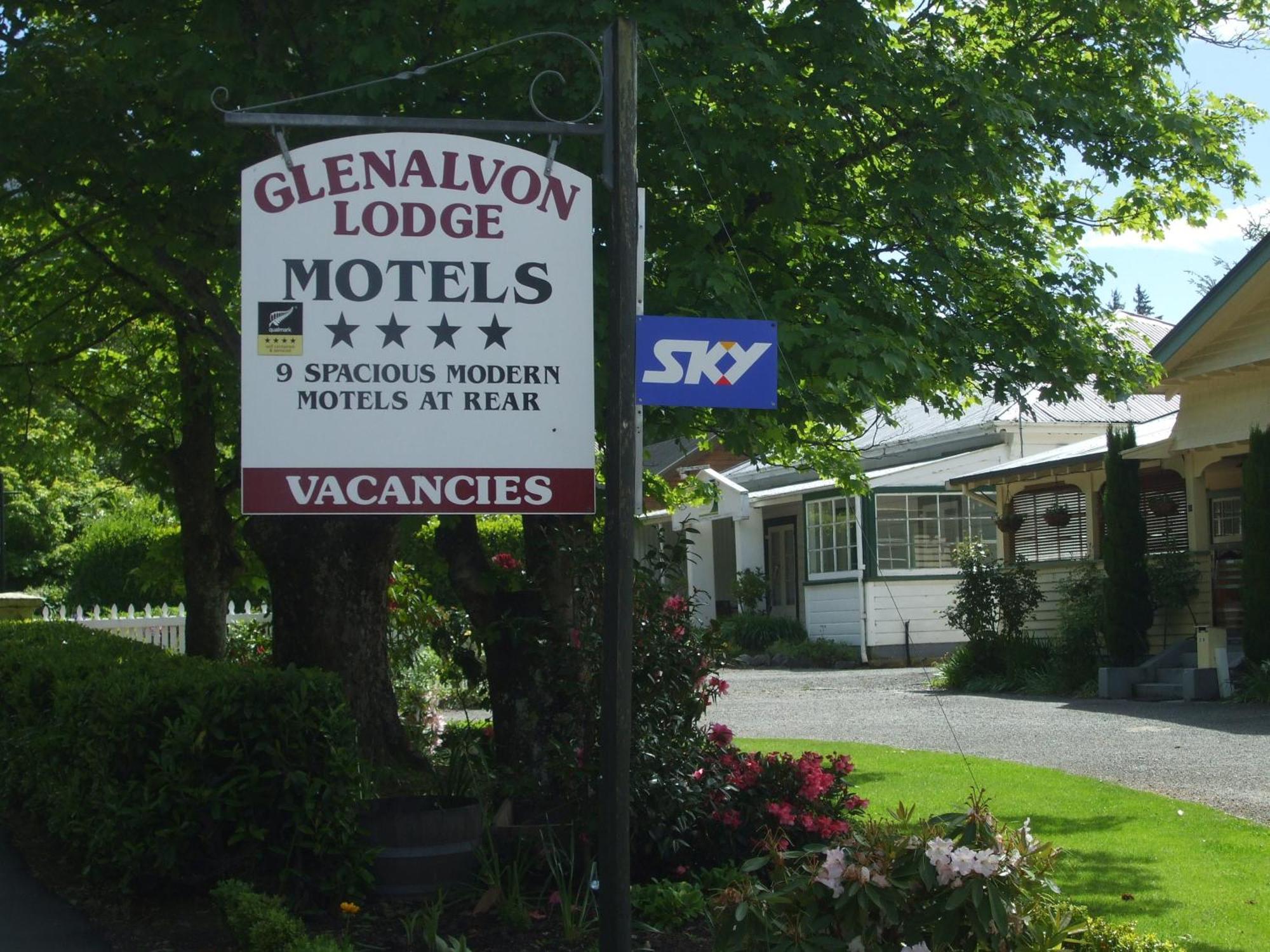 Glenalvon Lodge Motel 핸머스프링스 외부 사진