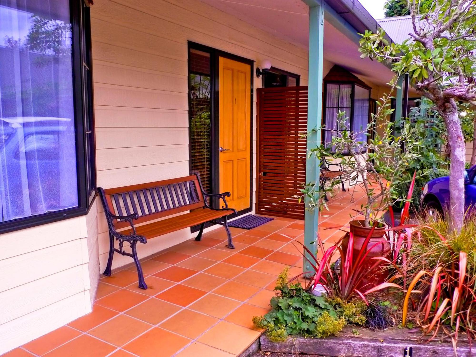 Glenalvon Lodge Motel 핸머스프링스 외부 사진