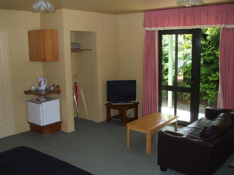 Glenalvon Lodge Motel 핸머스프링스 외부 사진