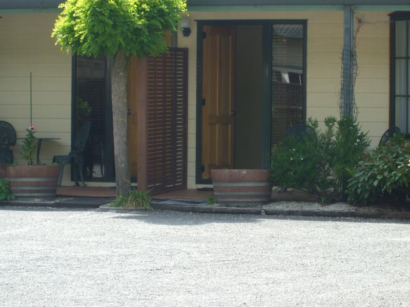 Glenalvon Lodge Motel 핸머스프링스 외부 사진